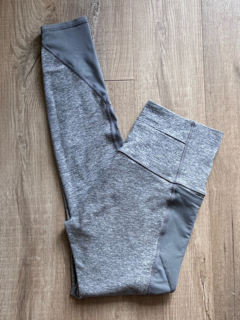 Lululemon Make A Move Legging 28” in Heathered Grey